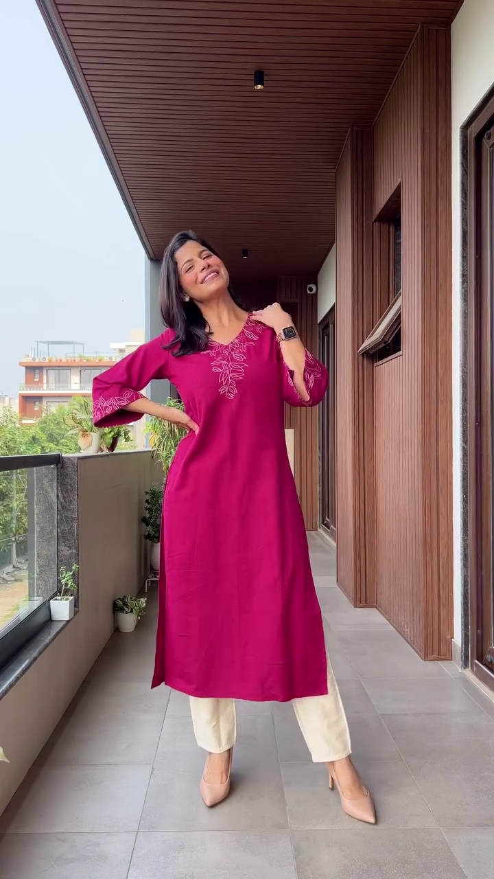 Embroidered Below Knee-Length Festive Women's Regular Fit Kurta - Image 4