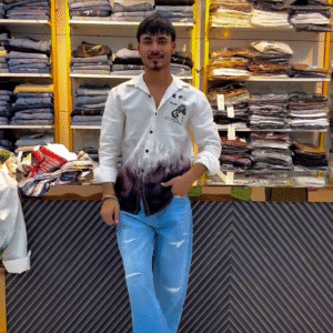 Men’s Premium Gradient Splash Shirt with Graphic Front – Streetwear Casual Edition