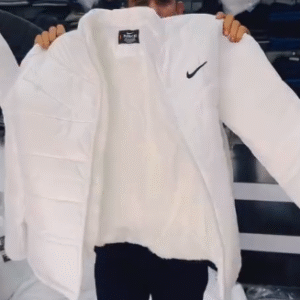 ❄️🤍 “Arctic Cloud Faux-Fur Puffer Jacket – Ultra-Warm Winter Essential” 🤍❄️