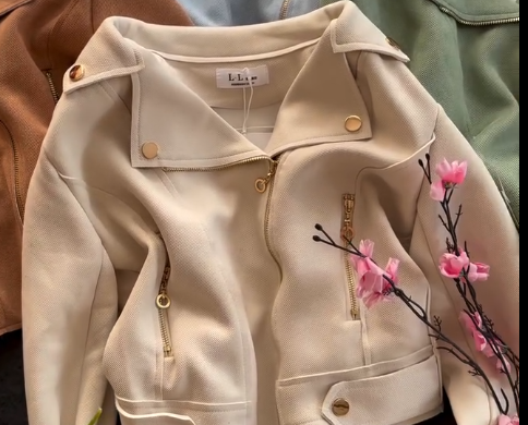 ✨ LuxeSoft Suede-Feel Zip Jacket – Effortless Elegance in Every Shade ✨