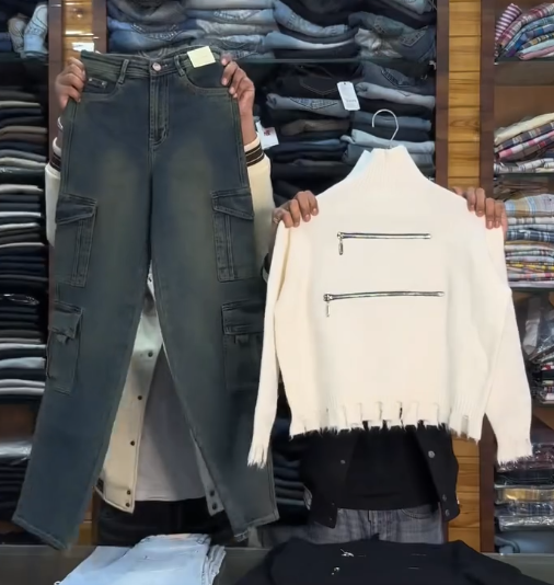 ✨ Urban Utility Duo: Blue Cargo Denim Pants & Brown Zip-Detail Knit Top ✨ - Image 4