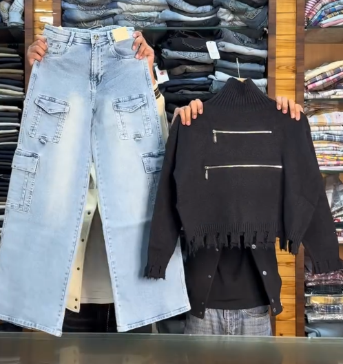 ✨ Urban Utility Duo: Blue Cargo Denim Pants & Brown Zip-Detail Knit Top ✨ - Image 5