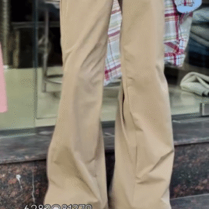 ✨ Side-Zip Bell-Bottom Pants – Retro Fusion with a Modern Edge ✨