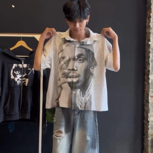 🖤 Monochrome Icon Graphic Shirt – Streetwear Essential 🖤