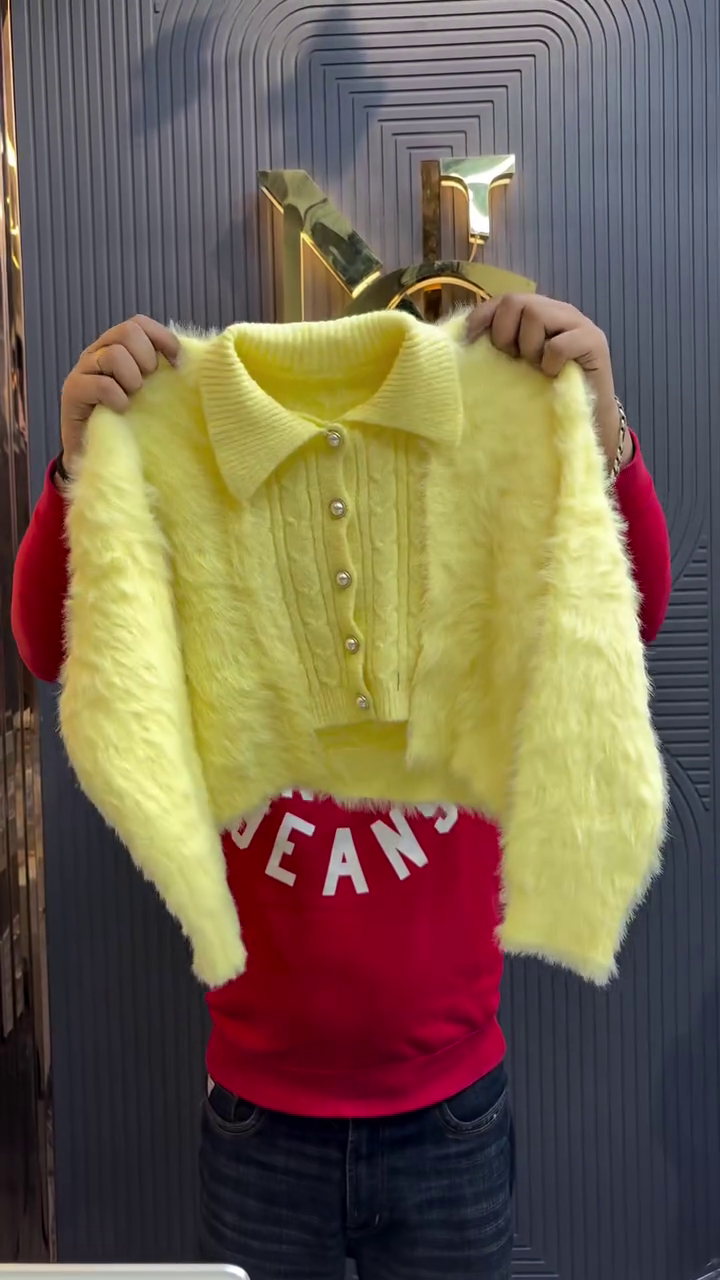 π Luxe Fuzzy Collar Knit Top β Soft, Chic & Winter-Perfect π