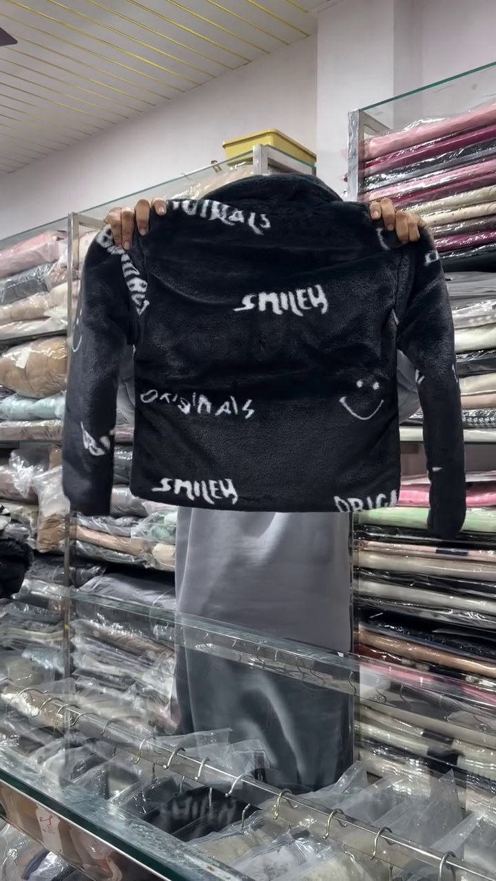 🤍 Luxe Plush Monogram Jacket – Ultra-Soft Warmth with Iconic Style ✨ - Image 5