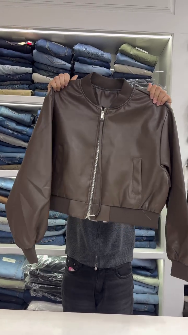 🤍 Minimal Luxe Cropped Bomber Jacket – Modern, Chic & Effortlessly Cool 🤍 - Image 4