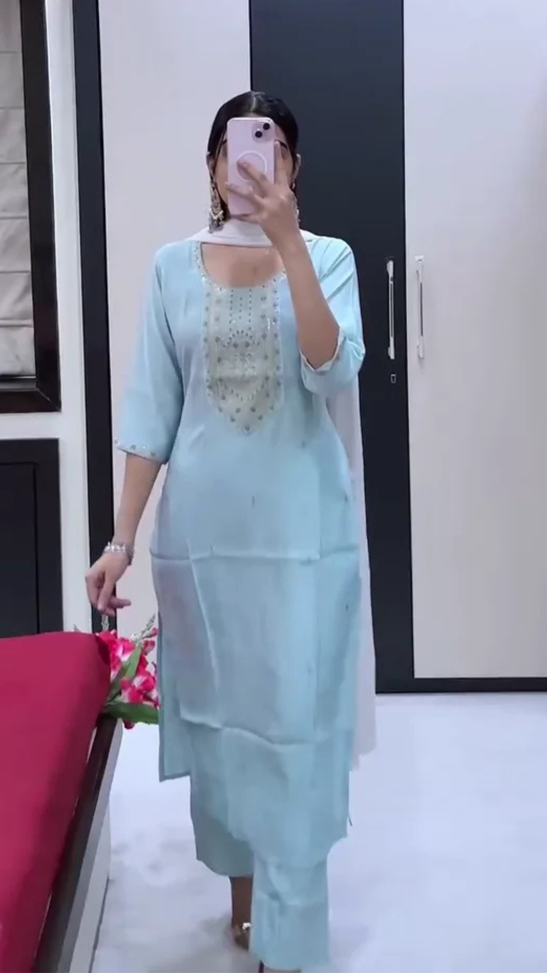 Graceful Grey Embroidered Kurta Set with Dupatta โ Timeless Ethnic Elegance - Image 2
